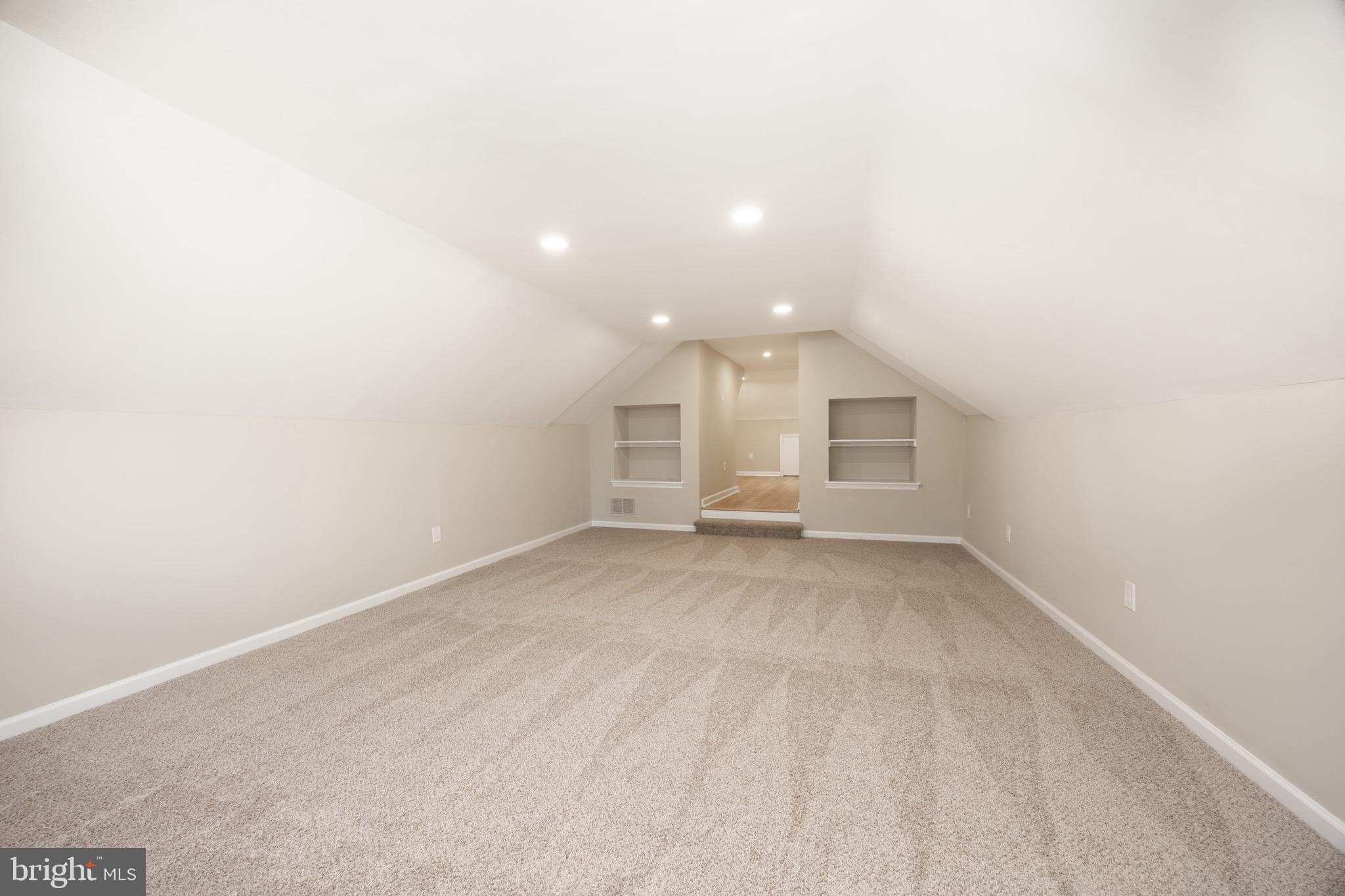 BOB WHITE FARMS - Residential