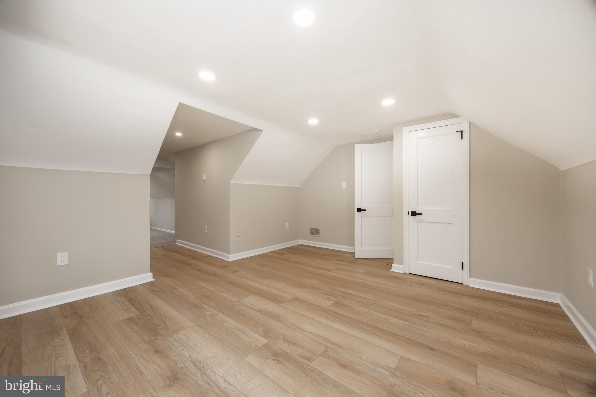 BOB WHITE FARMS - Residential