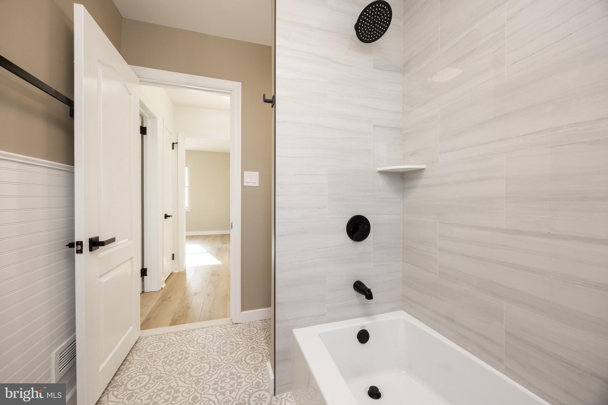 BOB WHITE FARMS - Residential