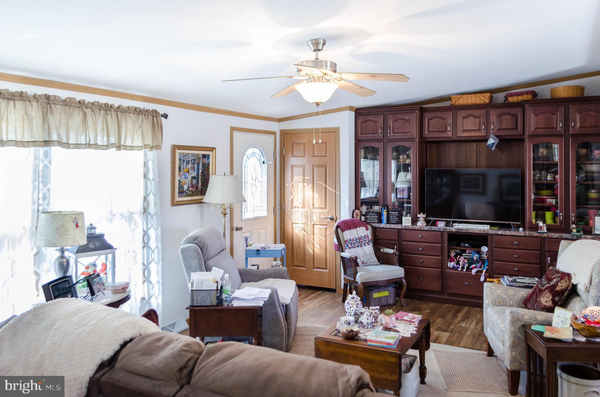 CRESTVIEW ACRES MHP - Residential