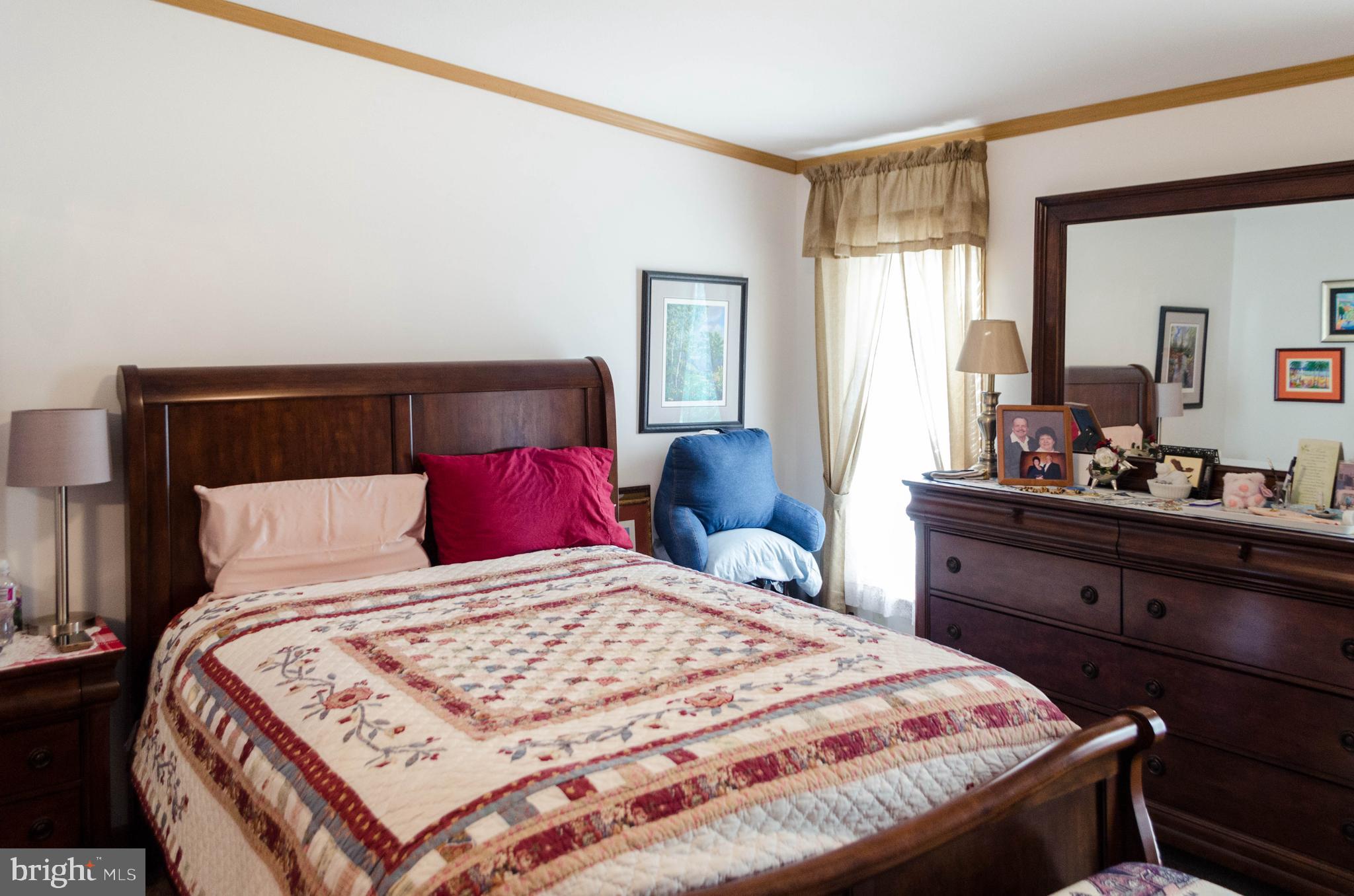 CRESTVIEW ACRES MHP - Residential