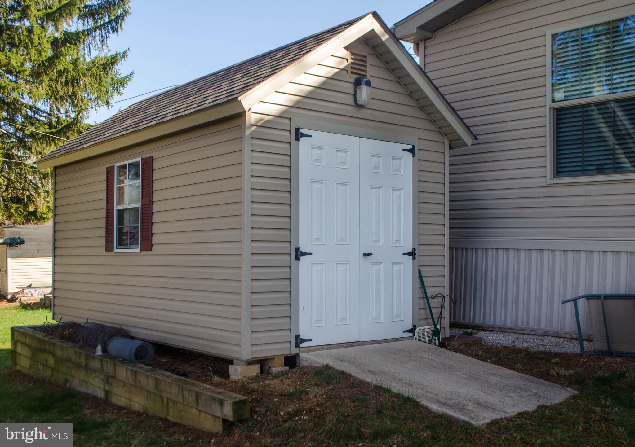 CRESTVIEW ACRES MHP - Residential