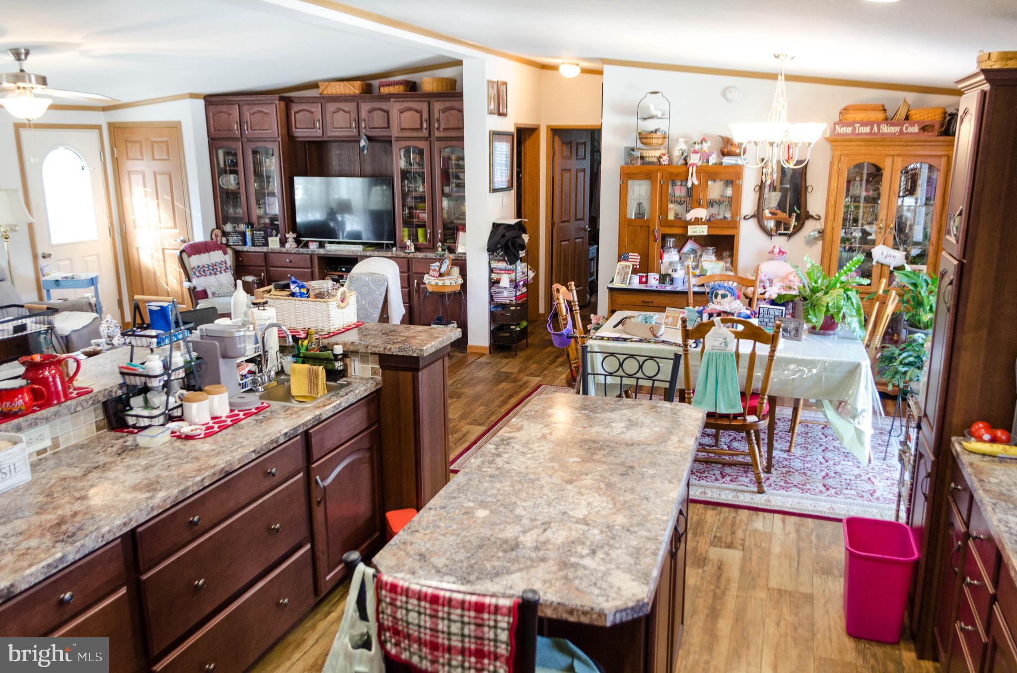 CRESTVIEW ACRES MHP - Residential