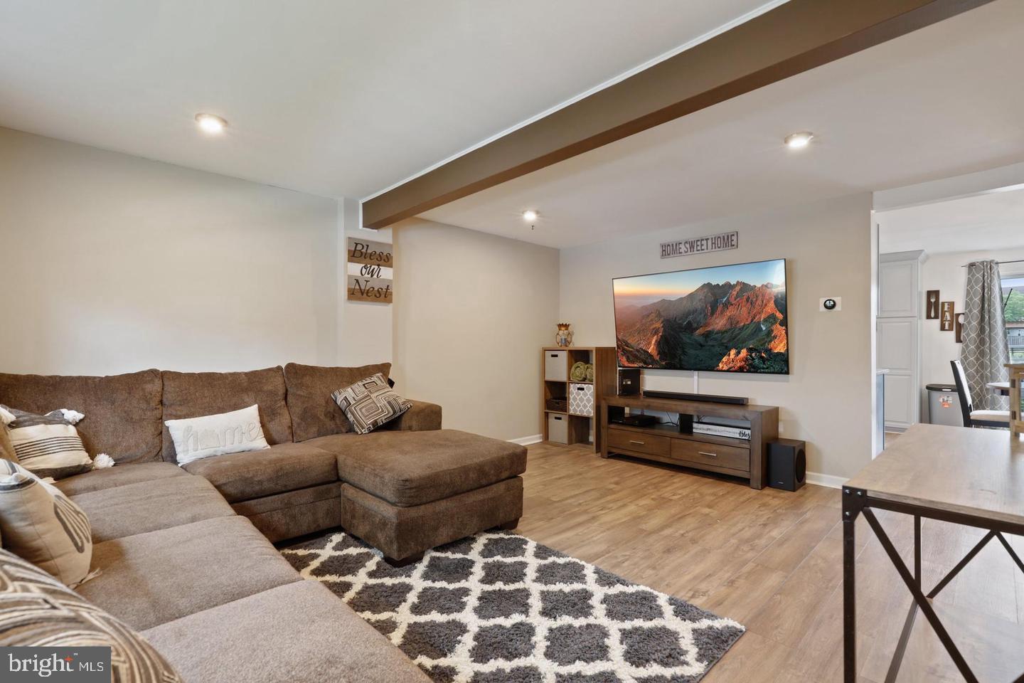 AMBER MEADOWS - Residential Lease