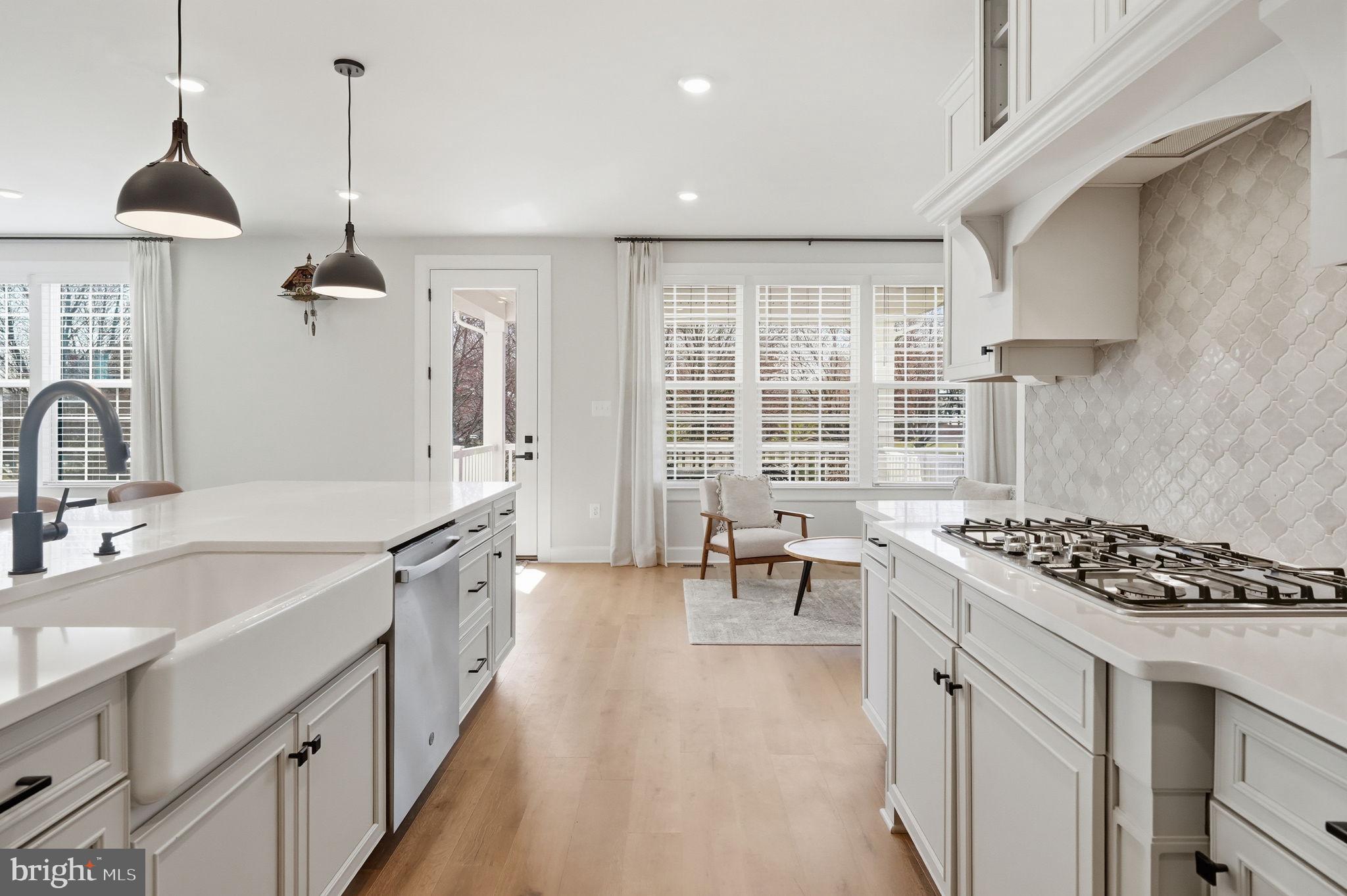 MAYFIELD - Residential