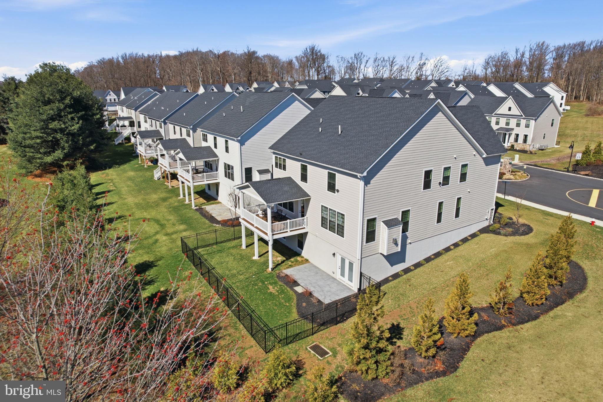 MAYFIELD - Residential