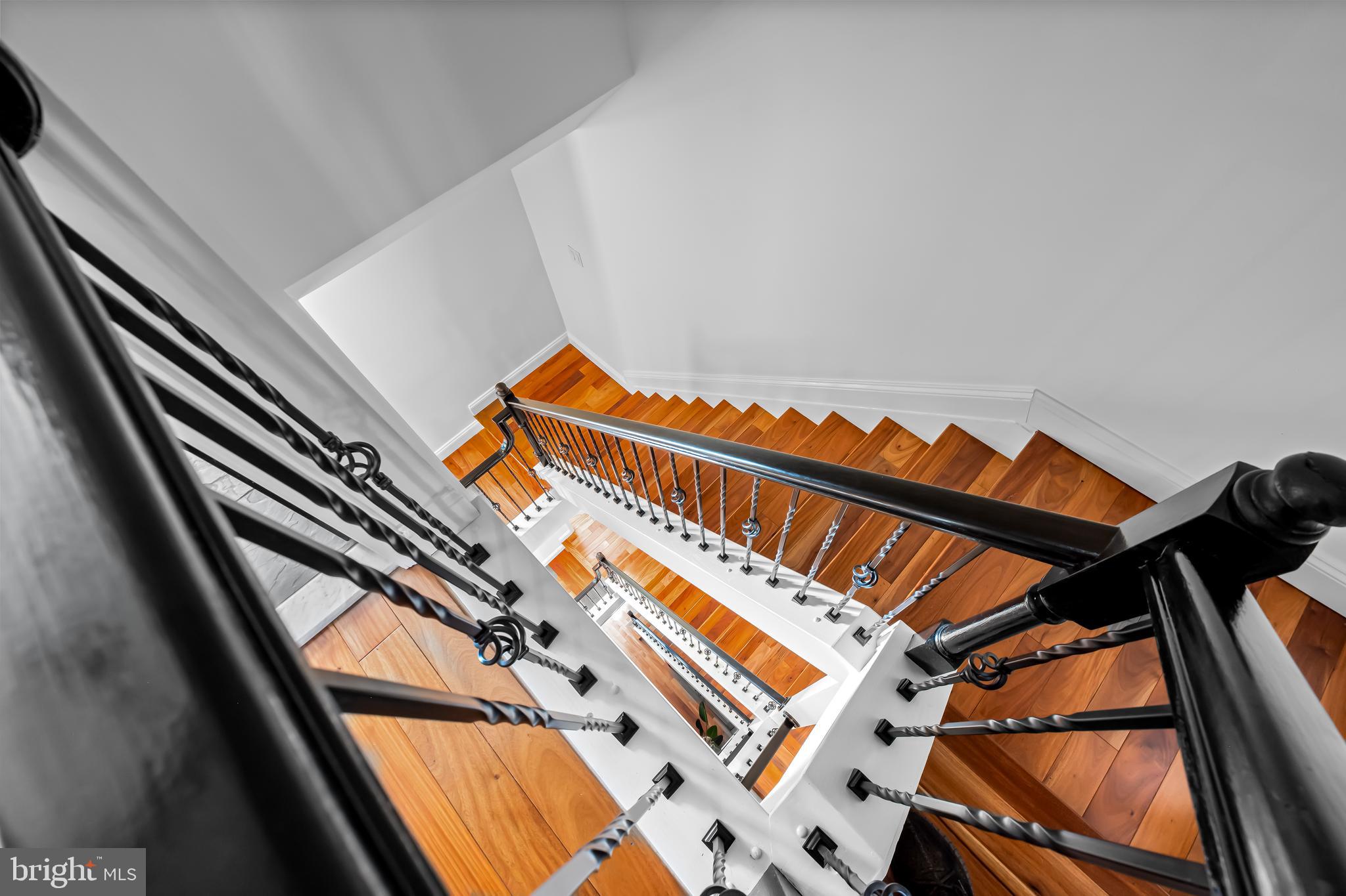 THE MOORINGS AT LIGHTHOUSE POINT - Residential