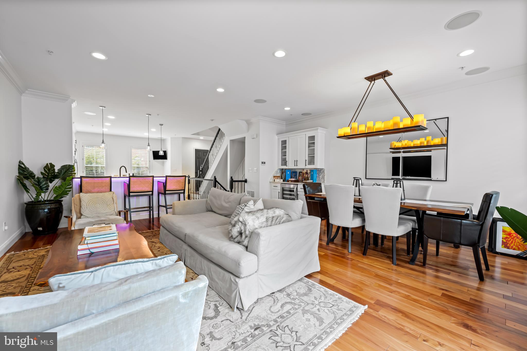 THE MOORINGS AT LIGHTHOUSE POINT - Residential