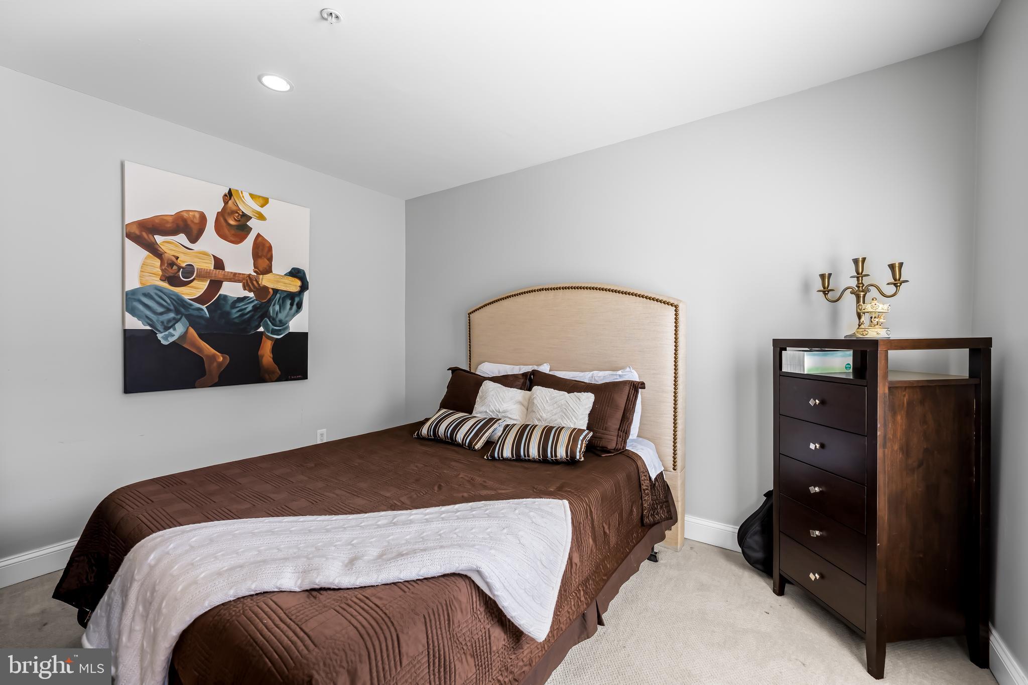 THE MOORINGS AT LIGHTHOUSE POINT - Residential