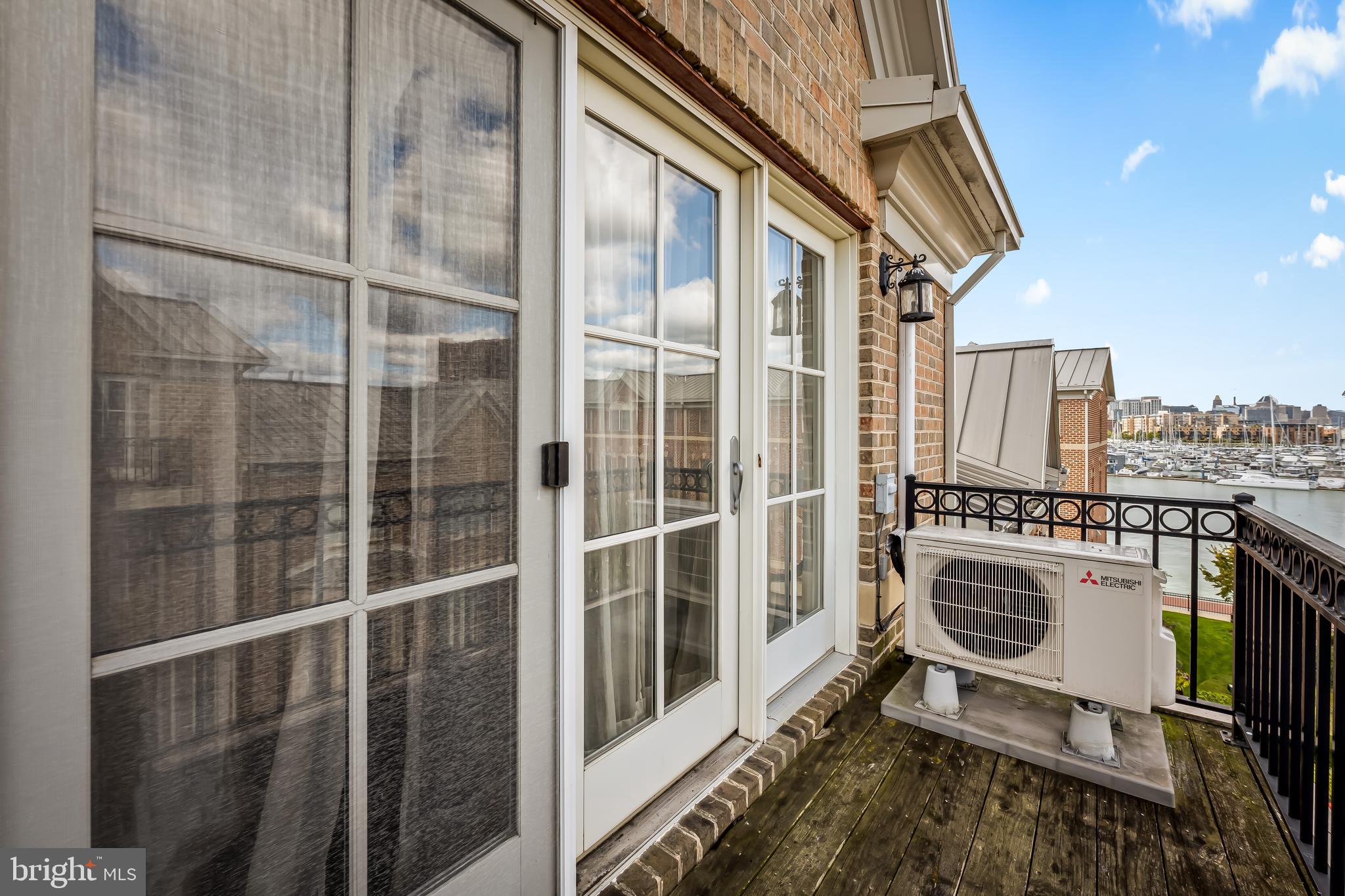 THE MOORINGS AT LIGHTHOUSE POINT - Residential