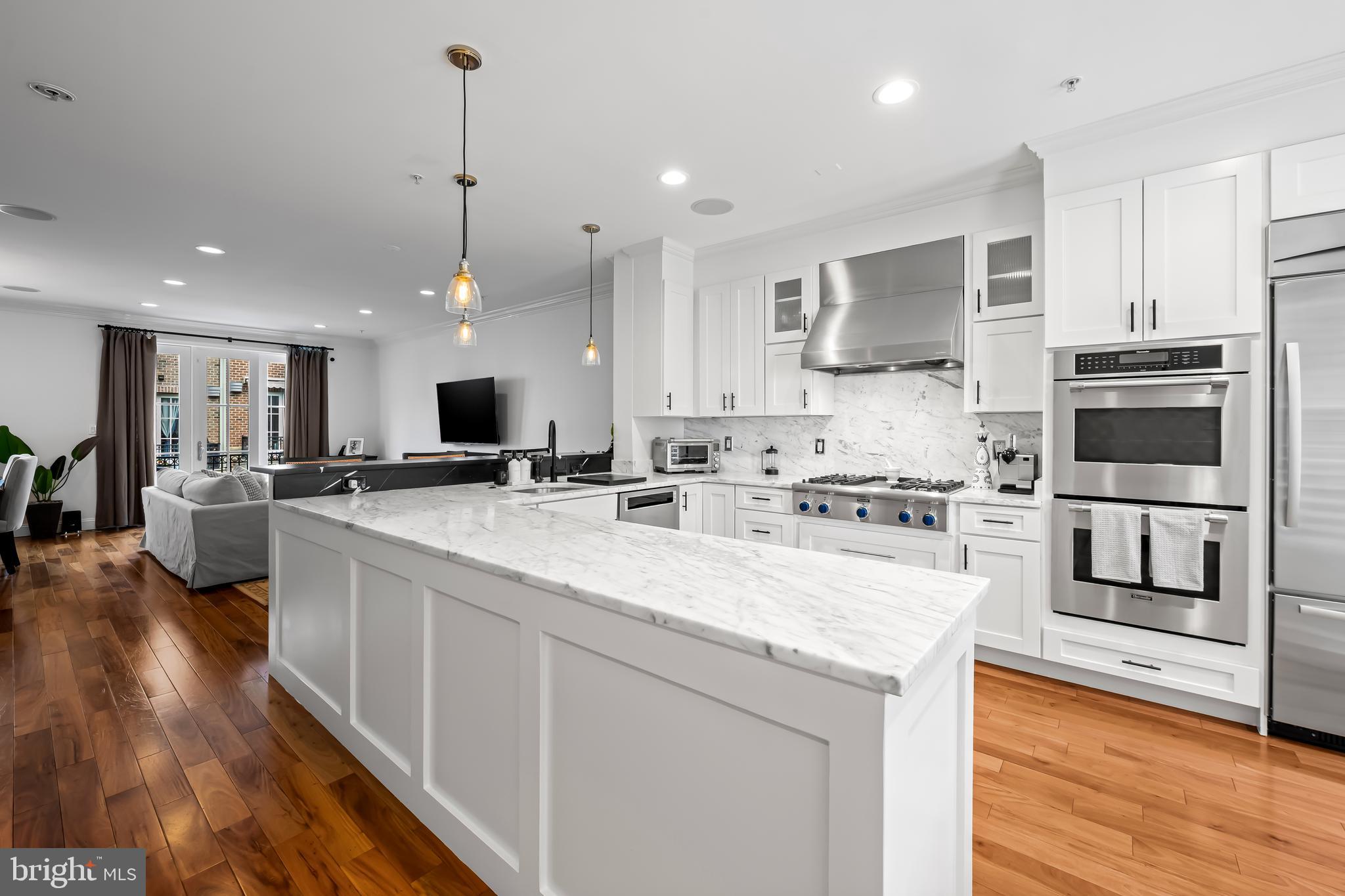 THE MOORINGS AT LIGHTHOUSE POINT - Residential