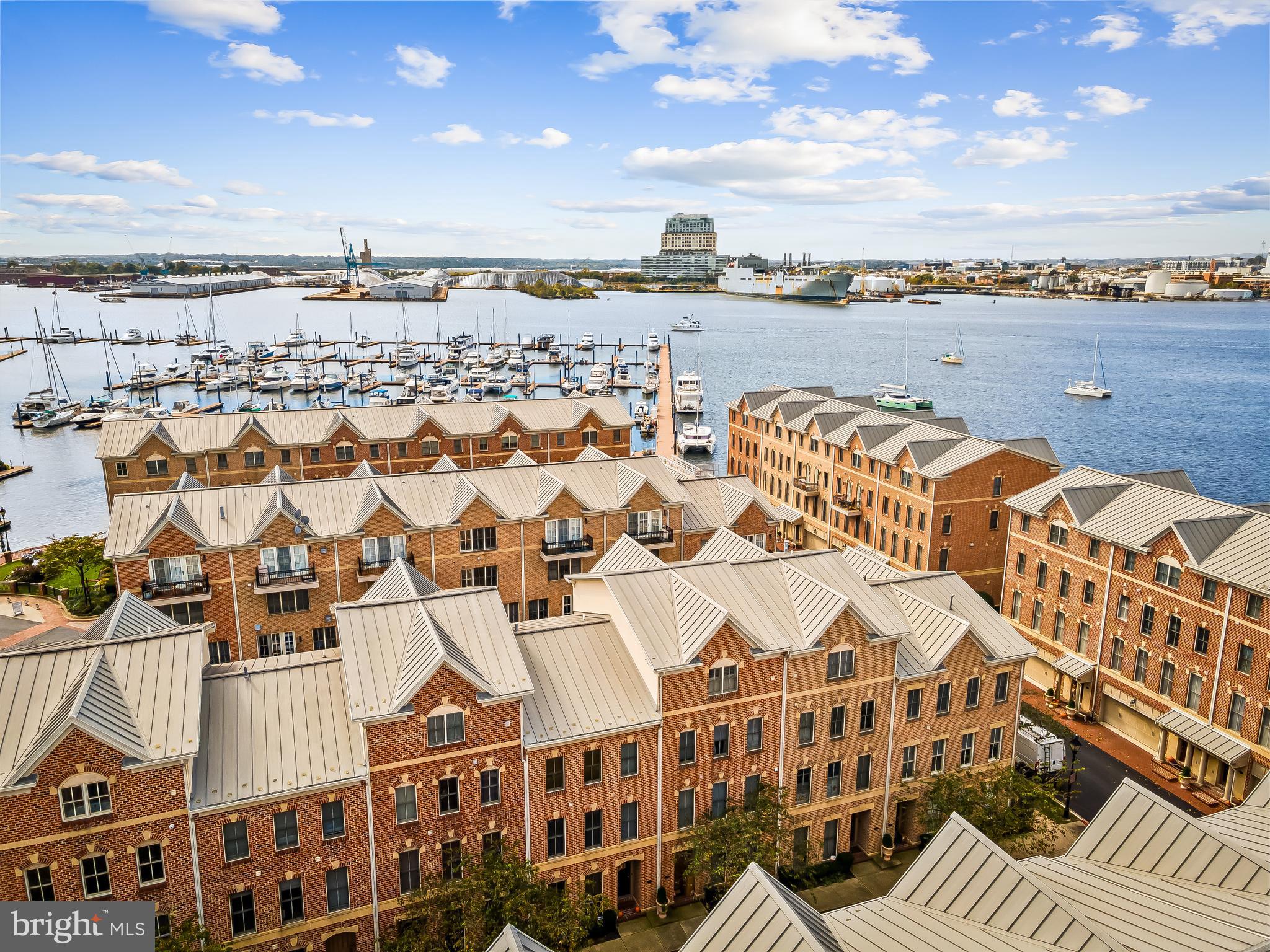 THE MOORINGS AT LIGHTHOUSE POINT - Residential