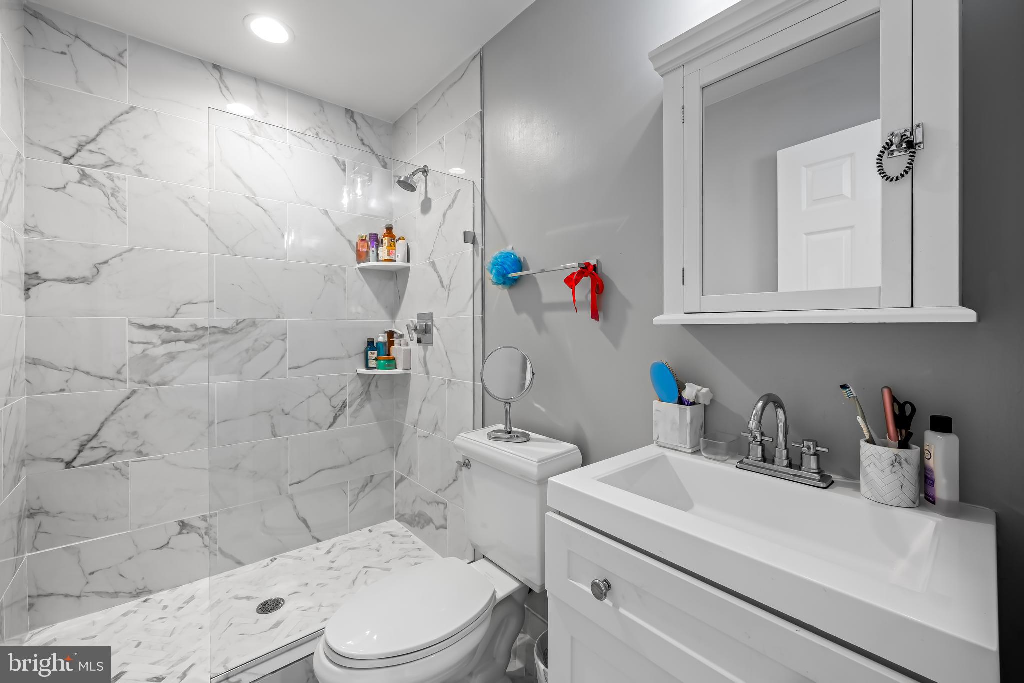 THE MOORINGS AT LIGHTHOUSE POINT - Residential