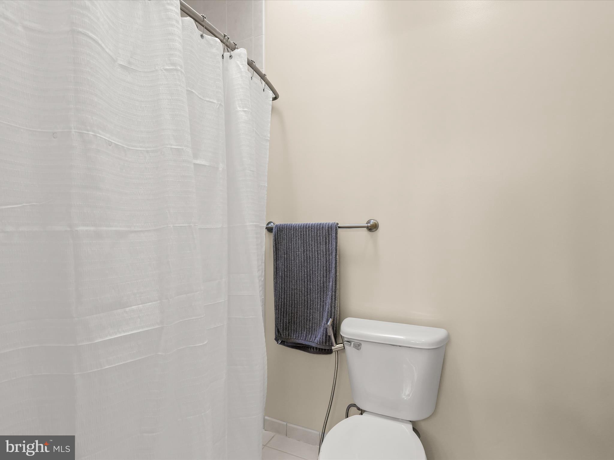 PINDELL WOODS - Residential