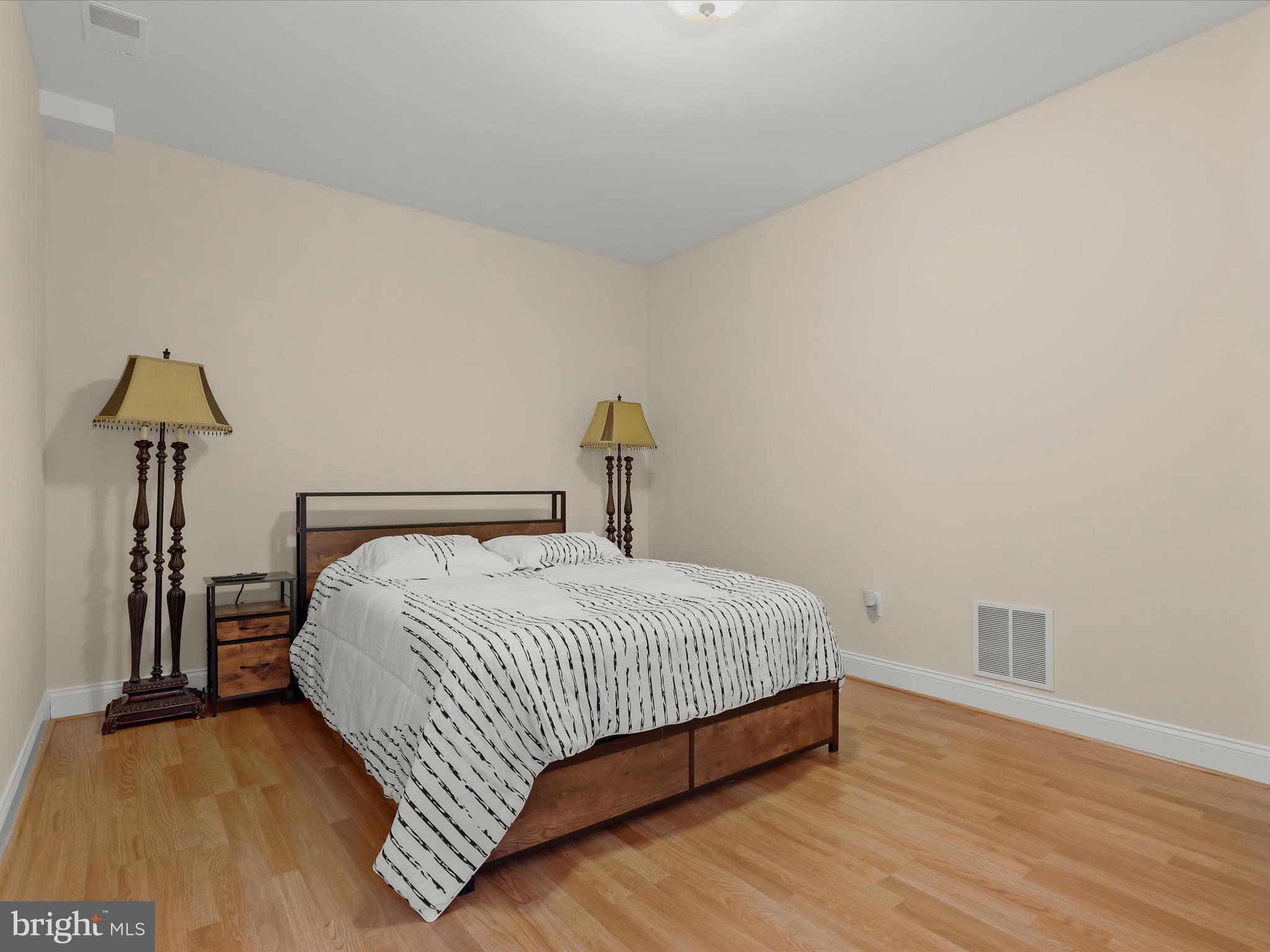 PINDELL WOODS - Residential