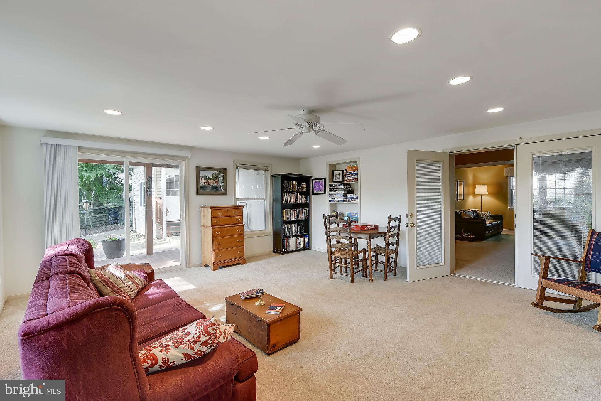 LAKE RIDGE - Residential