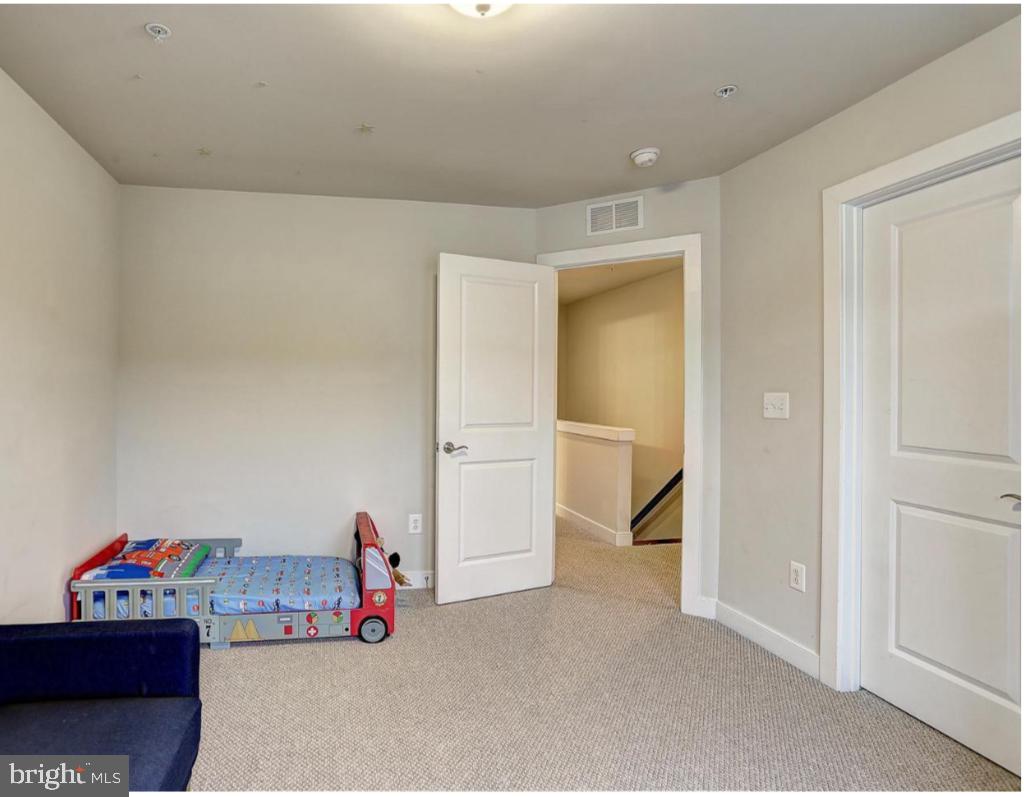 CROWN - Residential Lease