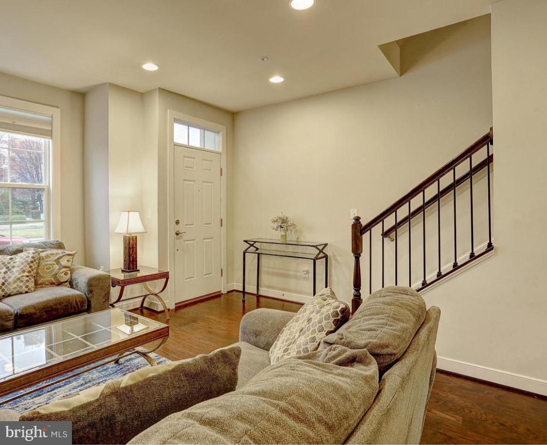 CROWN - Residential Lease