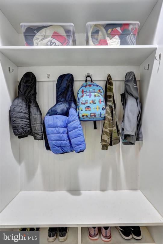 CROWN - Residential Lease