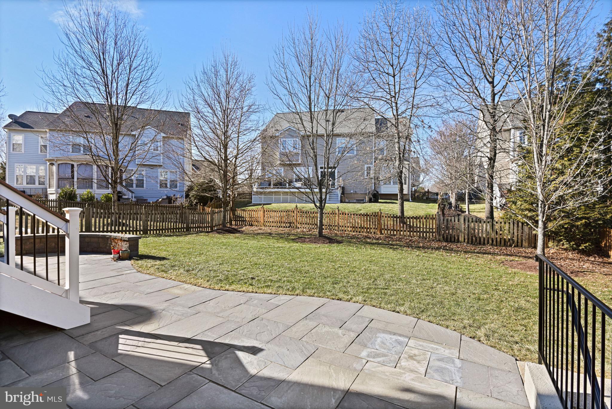 BROADLANDS SOUTH - Residential