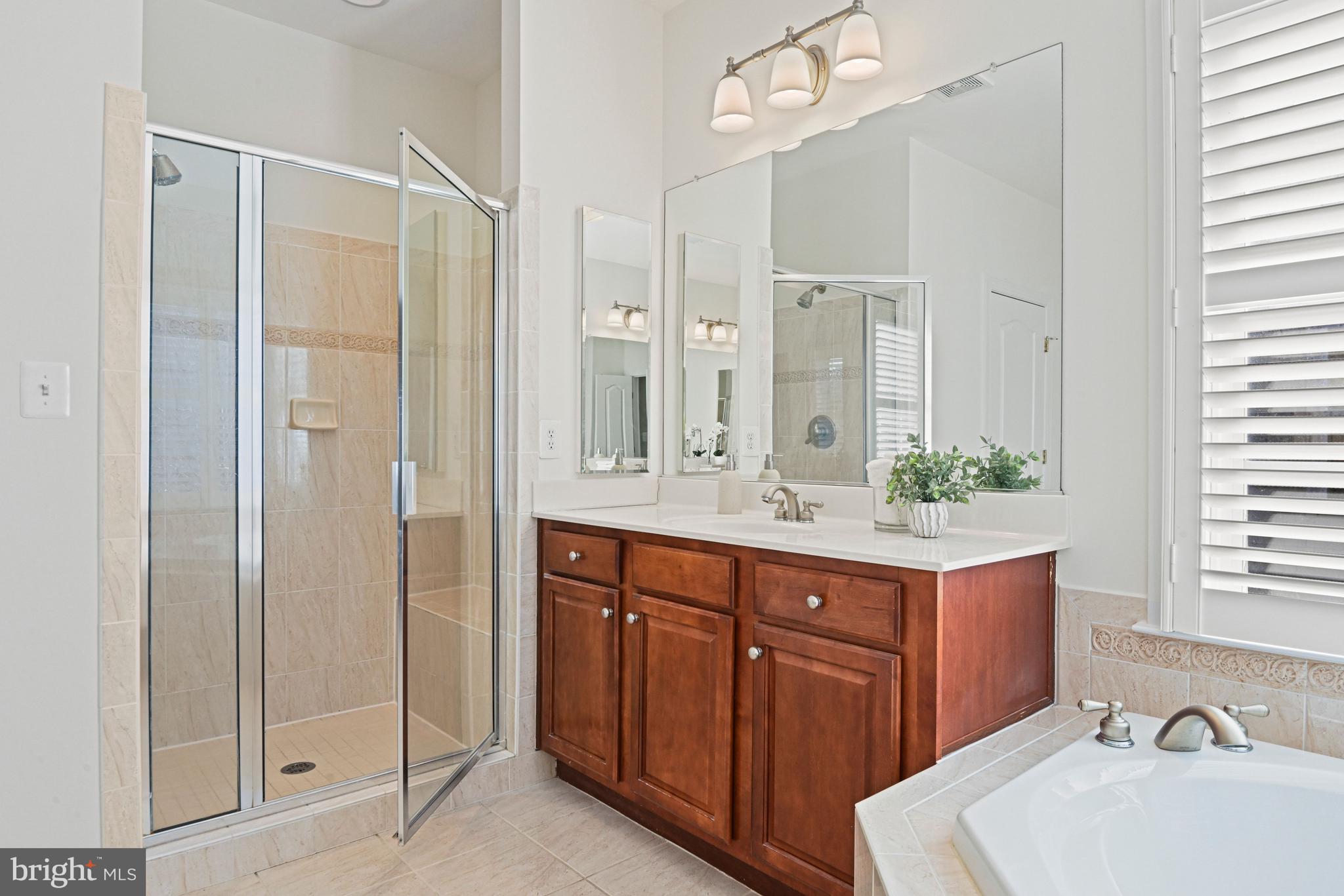 BROADLANDS SOUTH - Residential