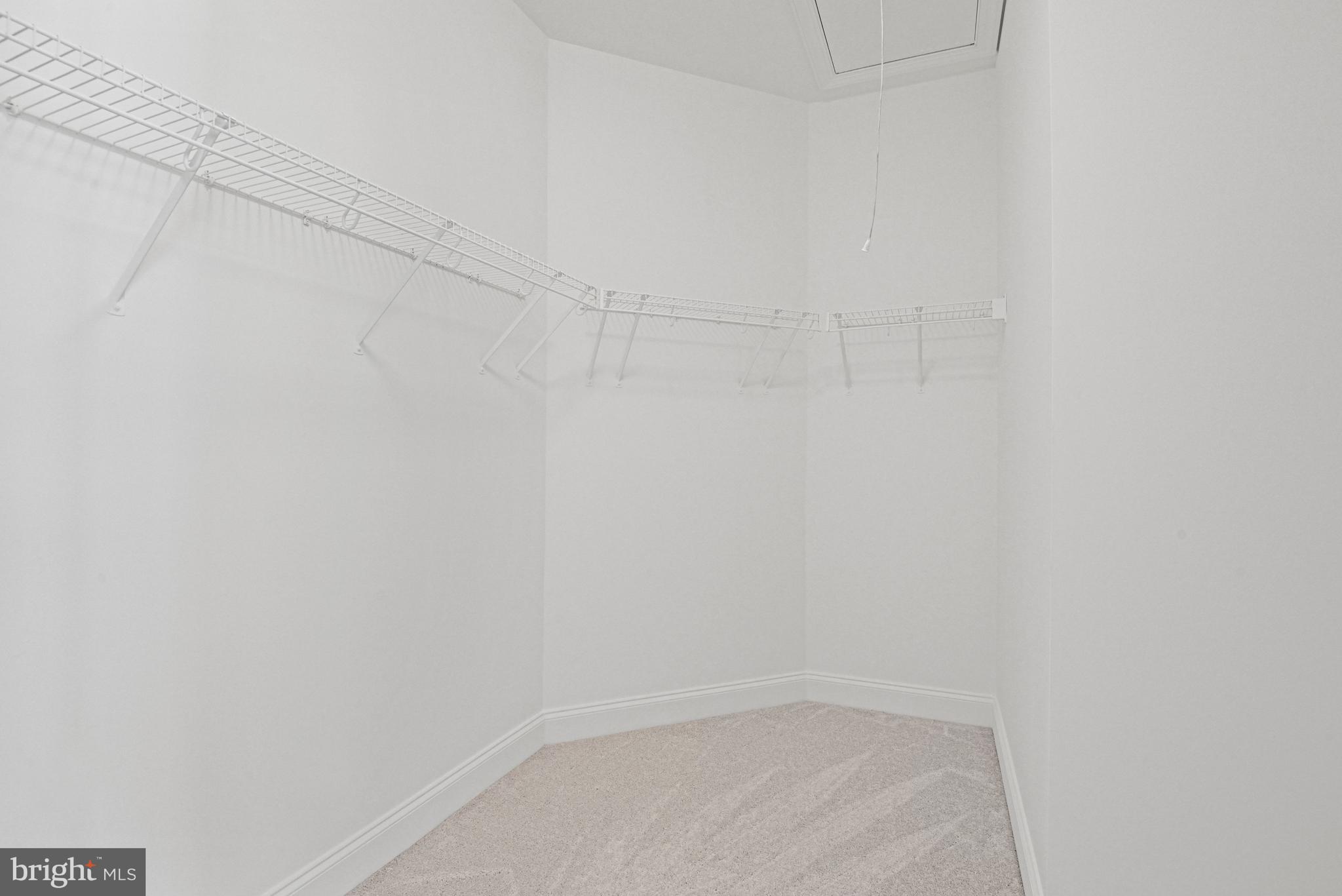 BROADLANDS SOUTH - Residential