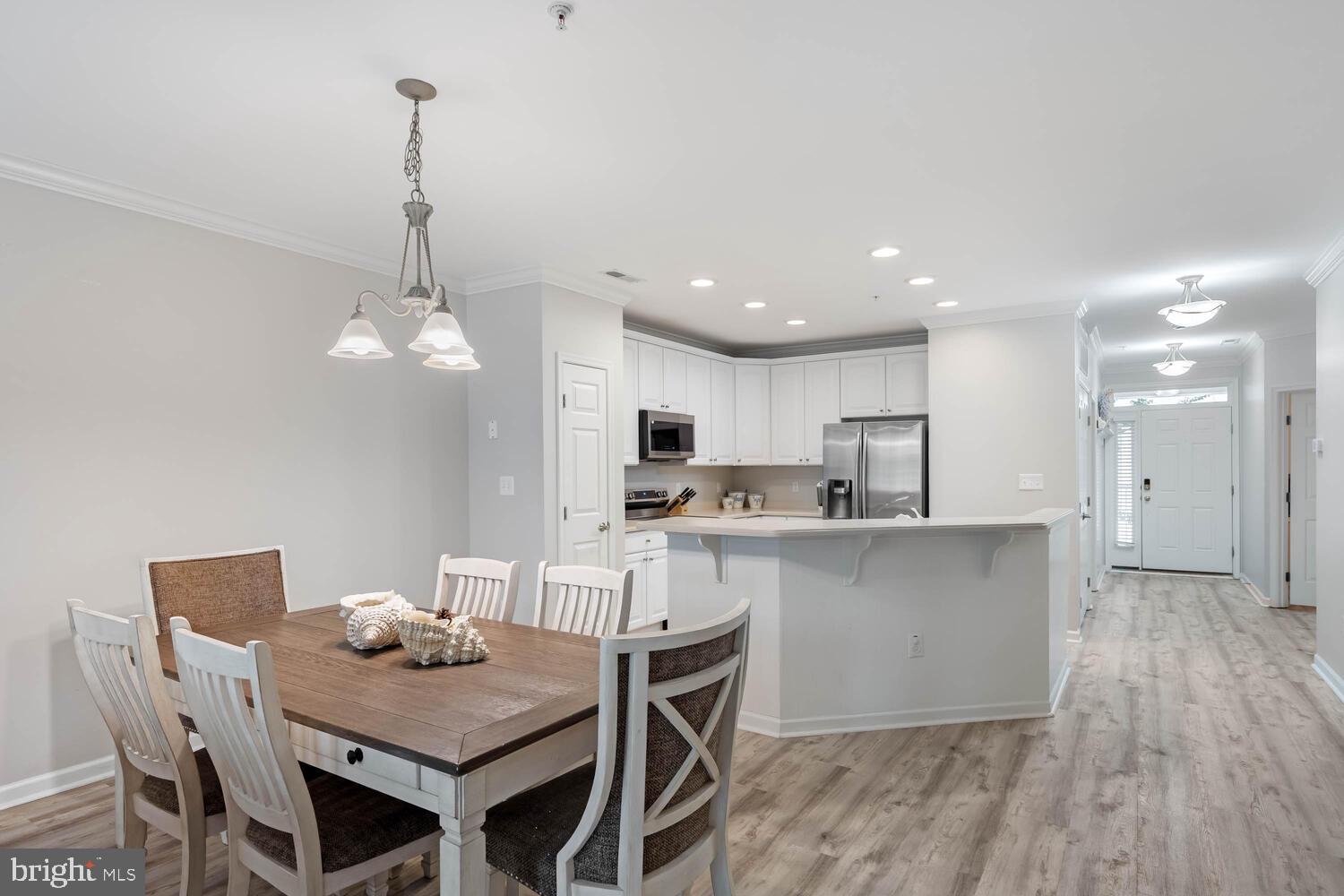 SUNSET ISLAND - Residential