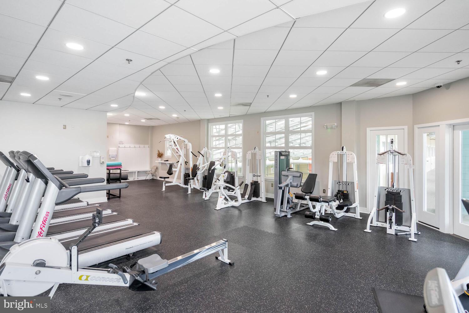 SUNSET ISLAND - Residential