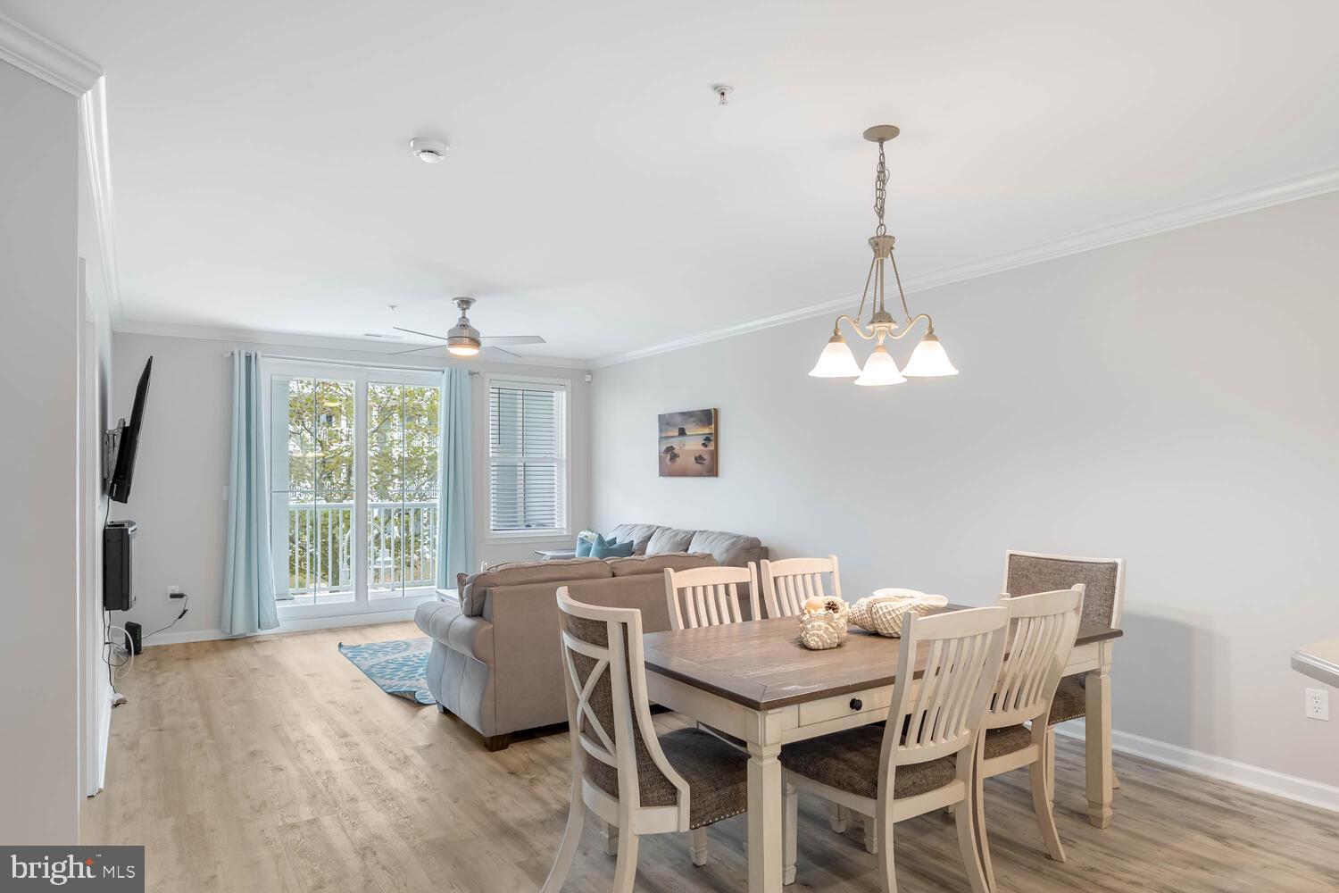 SUNSET ISLAND - Residential