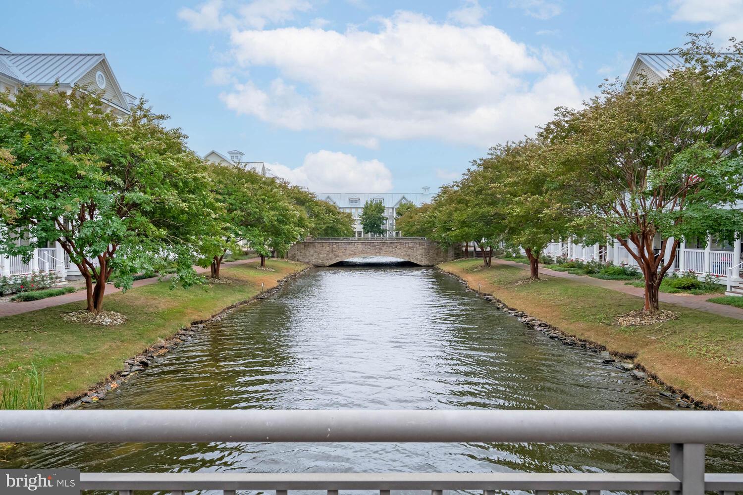 SUNSET ISLAND - Residential