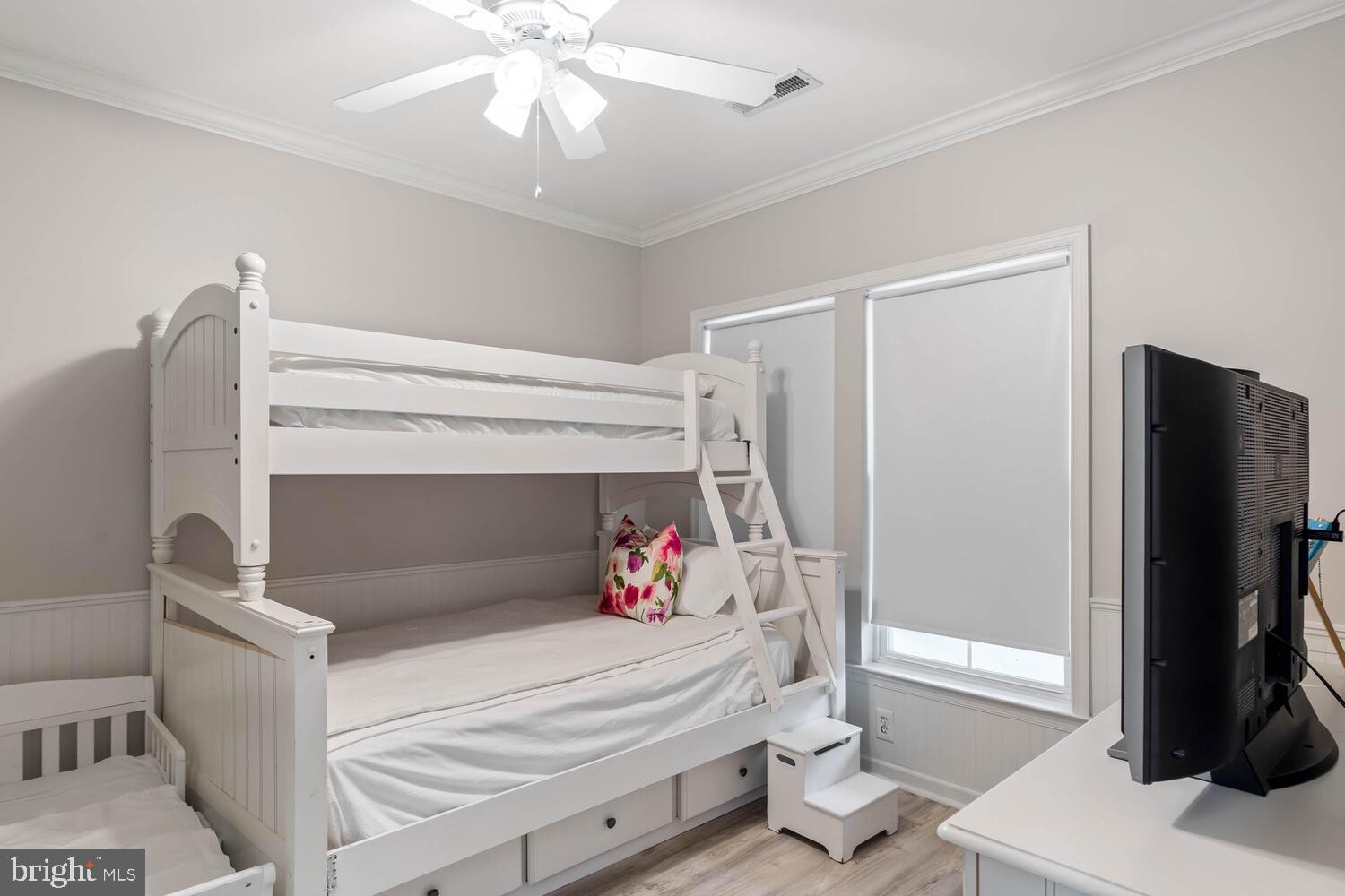 SUNSET ISLAND - Residential