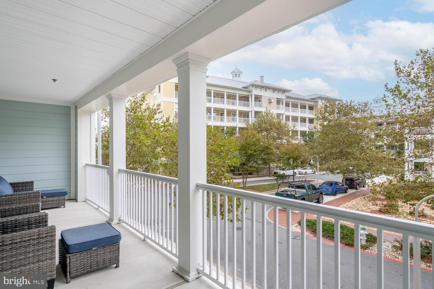 SUNSET ISLAND - Residential