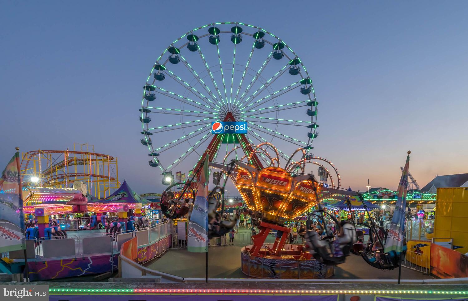 SUNSET ISLAND - Residential