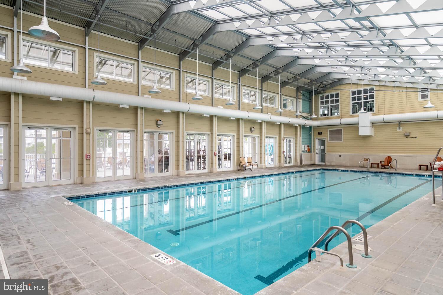 SUNSET ISLAND - Residential