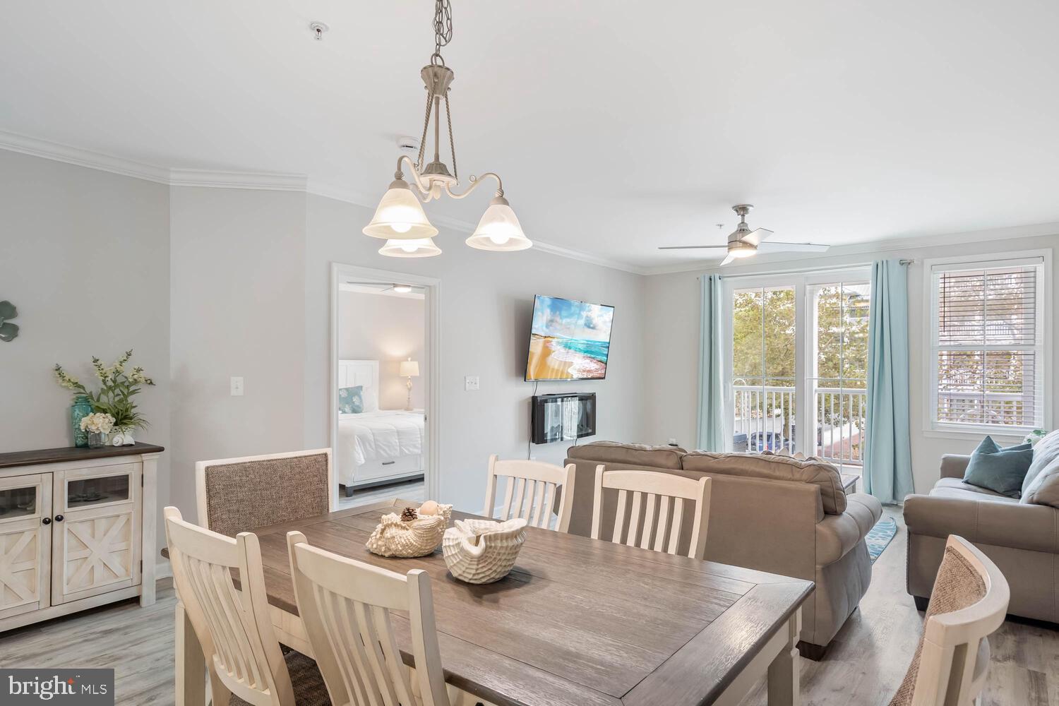 SUNSET ISLAND - Residential