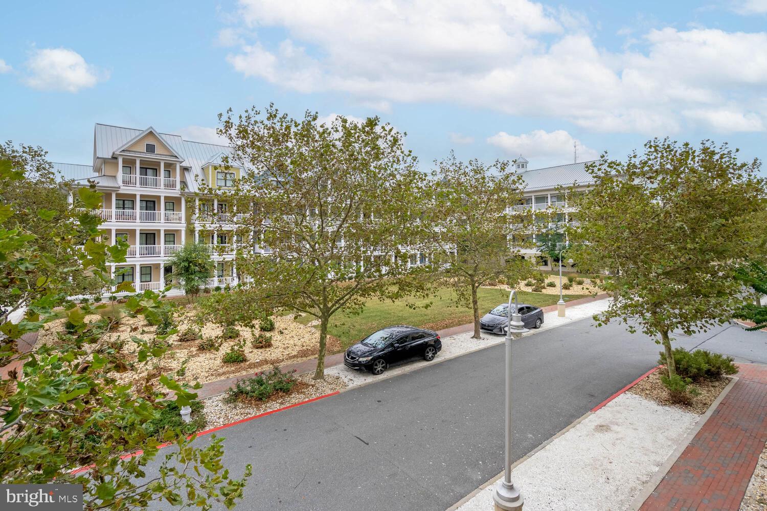 SUNSET ISLAND - Residential