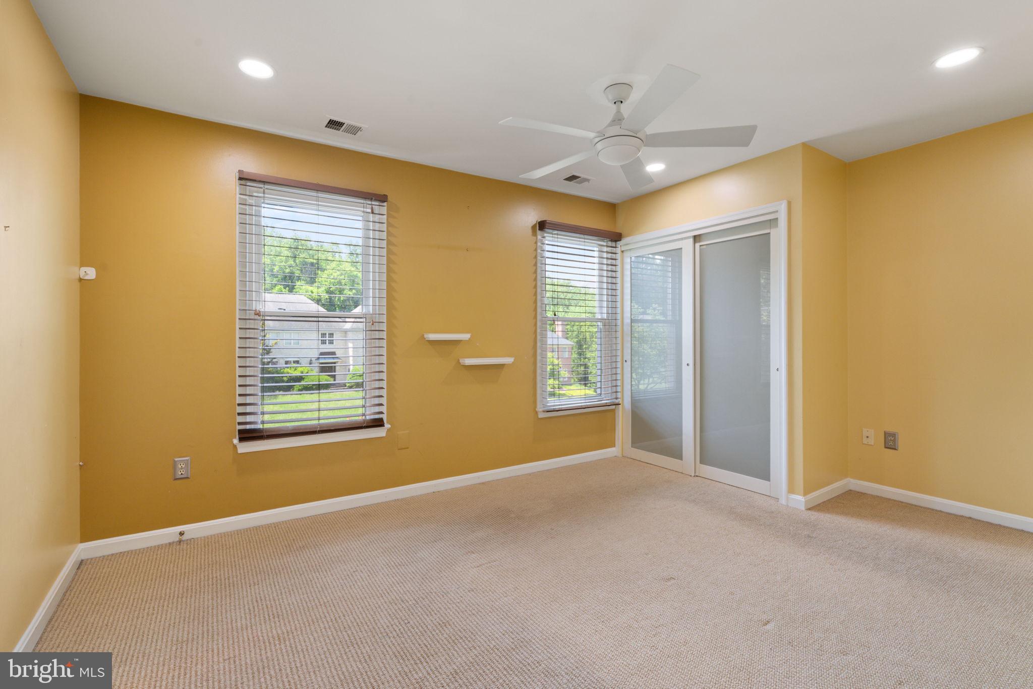 WOLFTRAP MEADOWS - Residential