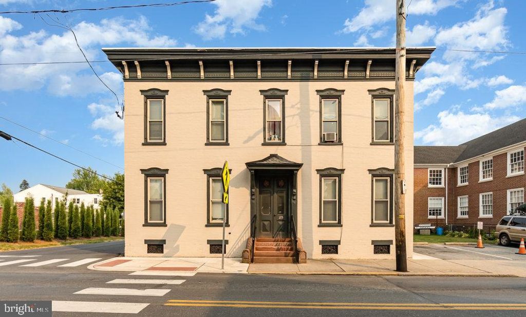 Photo of 25 E HIGH ST, MANHEIM, PA 17545 (MLS # PALA2036204)