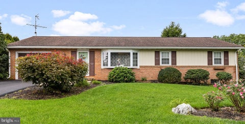 Photo of 206 Mellinger Circle, EPHRATA, PA 17522 (MLS # PALA2096482)