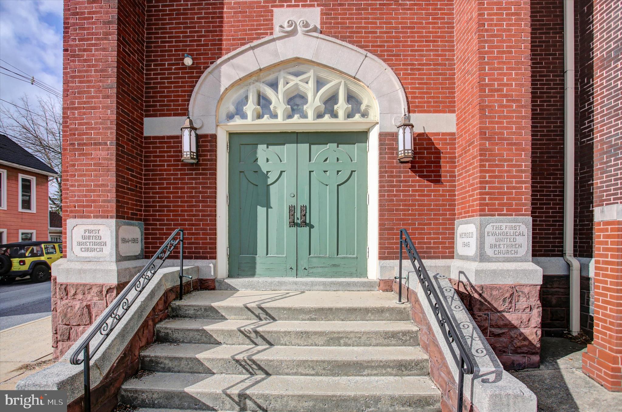 104 N POTOMAC STREET