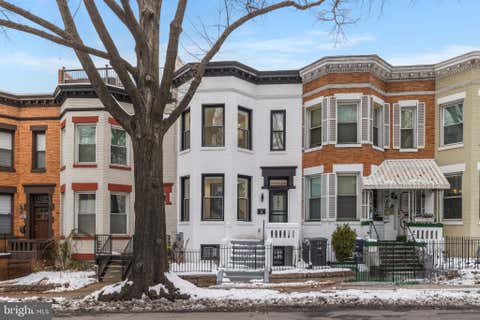 Photo of 25 Rhode Island Avenue NW, WASHINGTON, DC 20001 (MLS # DCDC2278086)