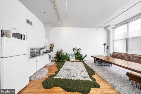 314 N 12th Street Unit 301, Philadelphia, PA MLS: PAPH2483132