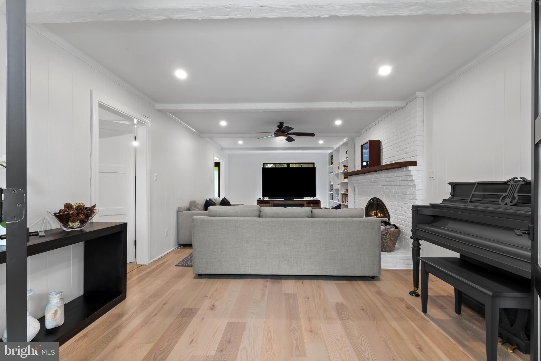 MANTUA - Residential