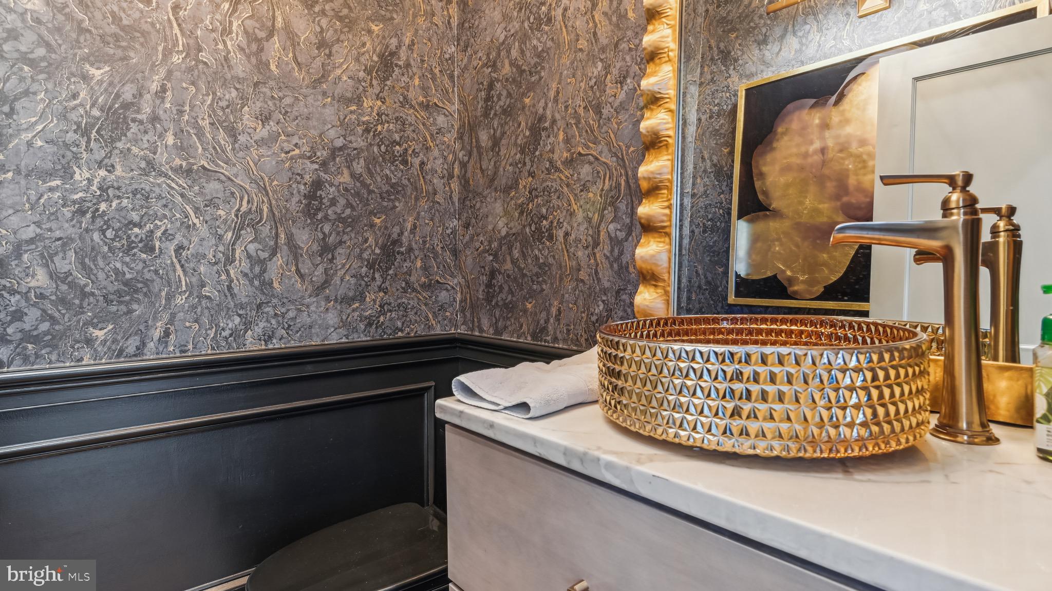 RIVER CREEK - Residential