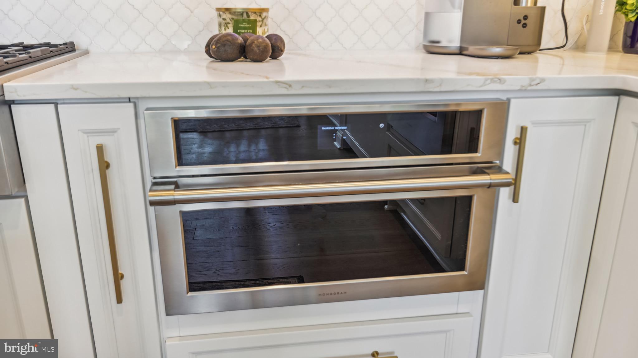 RIVER CREEK - Residential