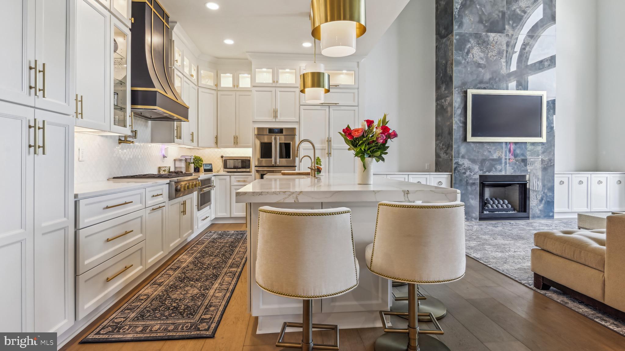 RIVER CREEK - Residential