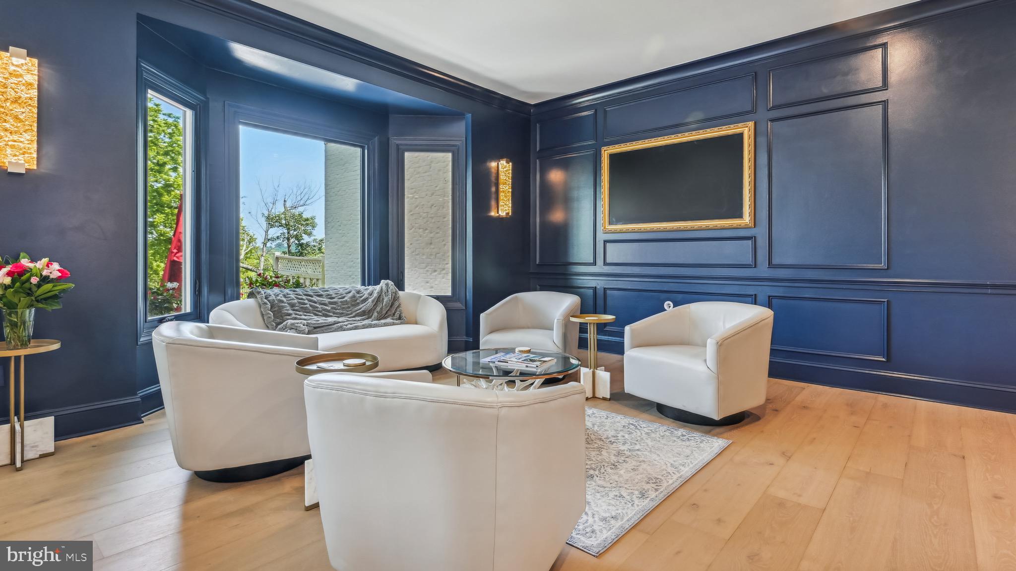 RIVER CREEK - Residential