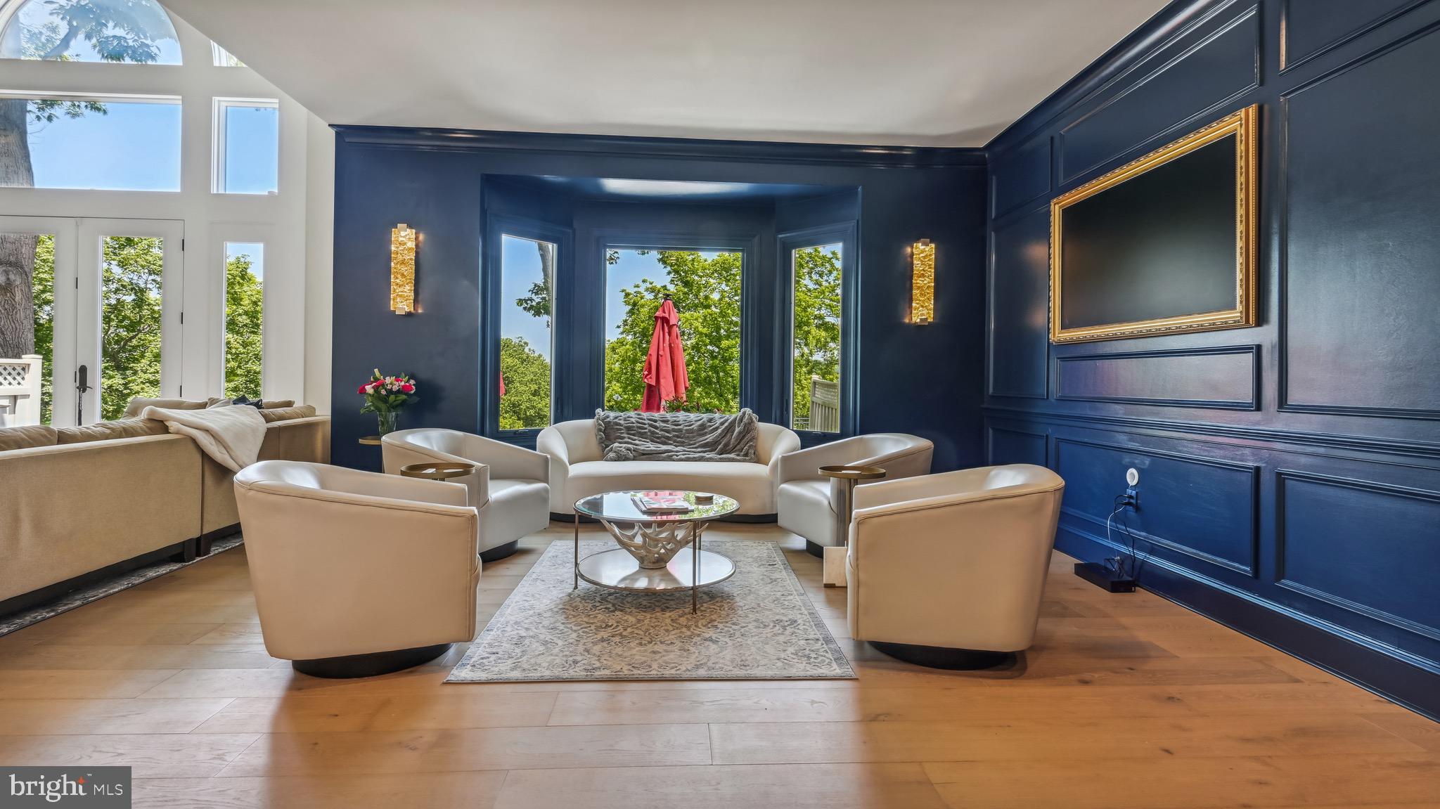 RIVER CREEK - Residential