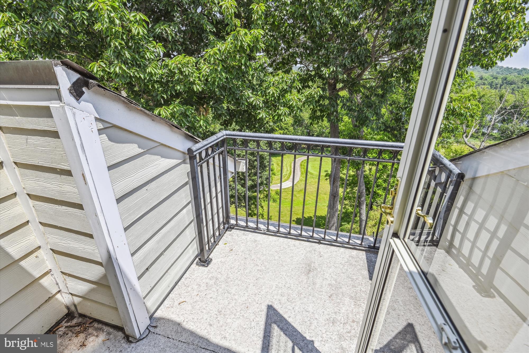 RIVER CREEK - Residential