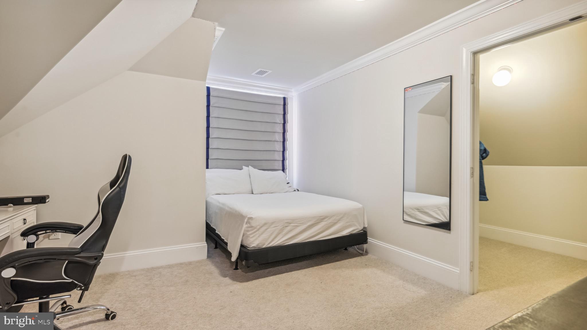 RIVER CREEK - Residential